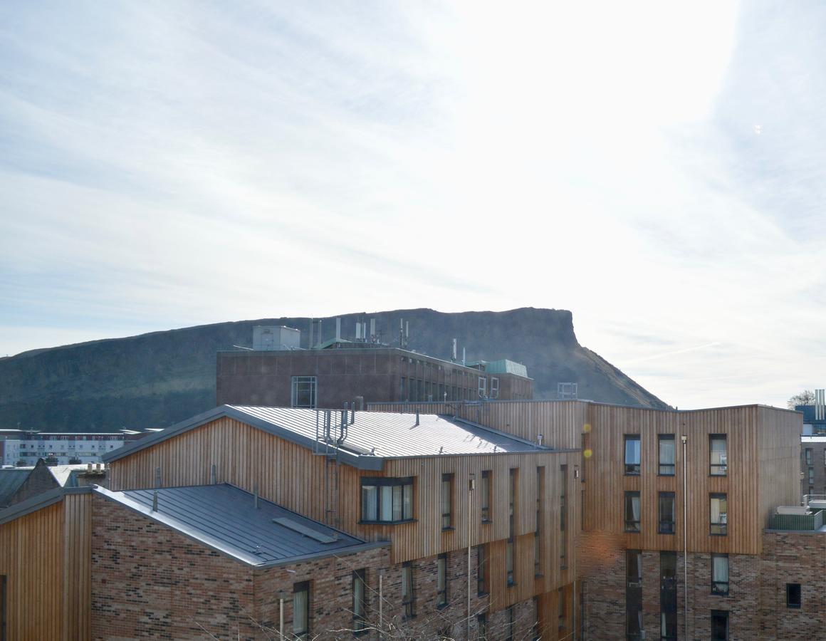Crags View On The Royal Mile Апартаменты *